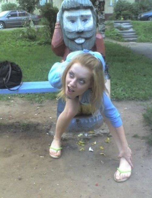 Глупые и смешные фотографии девушек из социальных сетей