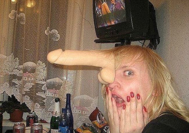 Глупые и смешные фотографии девушек из социальных сетей