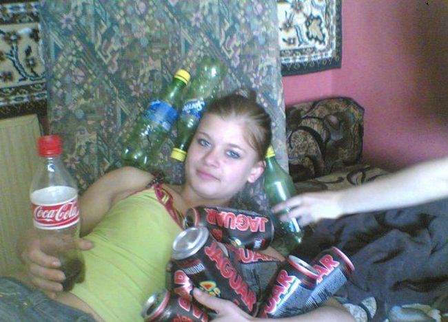 Глупые и смешные фотографии девушек из социальных сетей