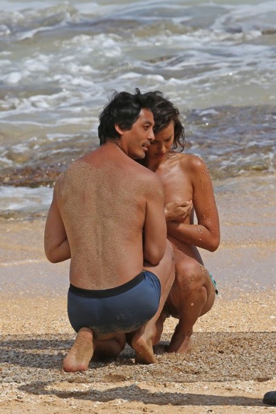 Ирина Шейк раскрыла тему сисек