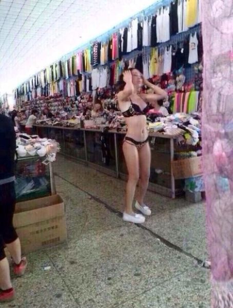 Как продавщица на рынке нижнее белье рекламировала Как продавщица на рынке нижнее белье рекламировала