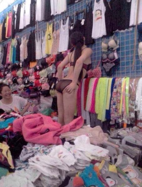 Как продавщица на рынке нижнее белье рекламировала Как продавщица на рынке нижнее белье рекламировала