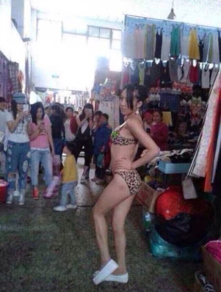 Как продавщица на рынке нижнее белье рекламировала Как продавщица на рынке нижнее белье рекламировала