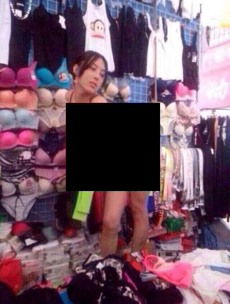 Как продавщица на рынке нижнее белье рекламировала