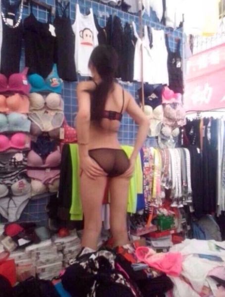 Как продавщица на рынке нижнее белье рекламировала Как продавщица на рынке нижнее белье рекламировала