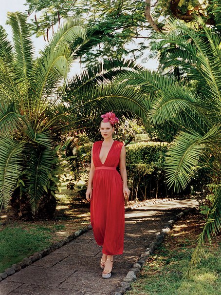 Kate Moss and Jamie Hince by Venetia Scott for US Vogue