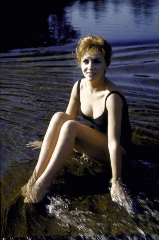 Красавицы 40-х годов прошлого века Красавицы 40-х годов прошлого века