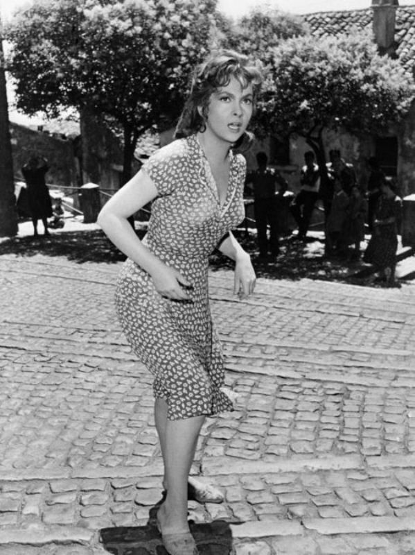 Красавицы 40-х годов прошлого века Красавицы 40-х годов прошлого века