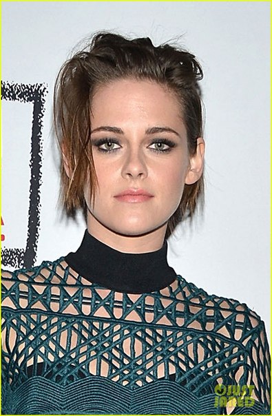 Кристен Стюарт на показе фильма "Облака Зильс-Мария"