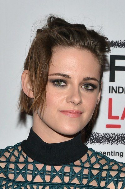 Кристен Стюарт на показе фильма "Облака Зильс-Мария"