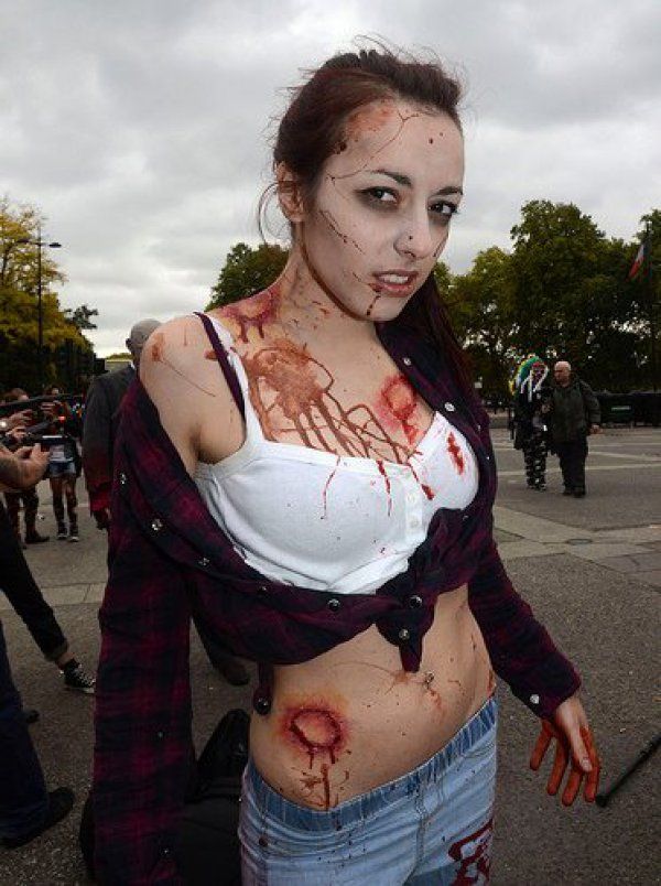 Кровожадные зомби-девушки (эротика) Кровожадные зомби-девушки (эротика)