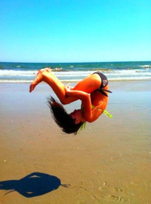 Лето. Девушки. Пляж Лето. Девушки. Пляж