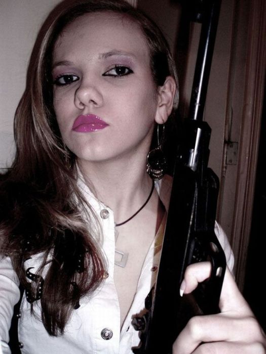 Маленькая силиконовая кукла