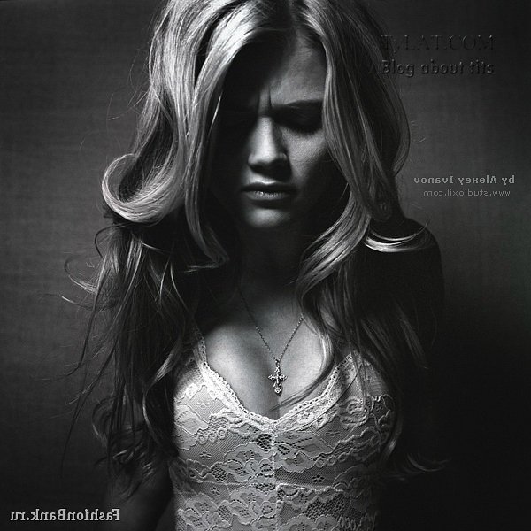 Мария Ивакова (голые звезды, обнаженные знаменитости)