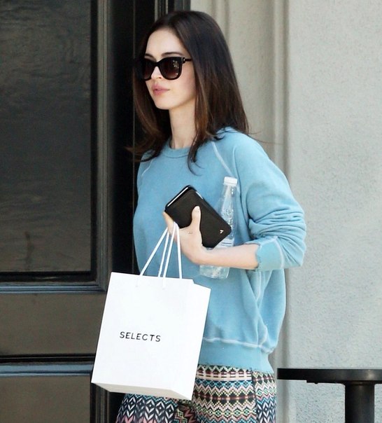 Меган Фокс в Беверли Хиллз - 20 апреля