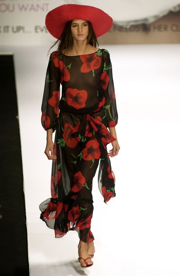 Модели в откровенных нарядах. НЮ Модели в откровенных нарядах. НЮ