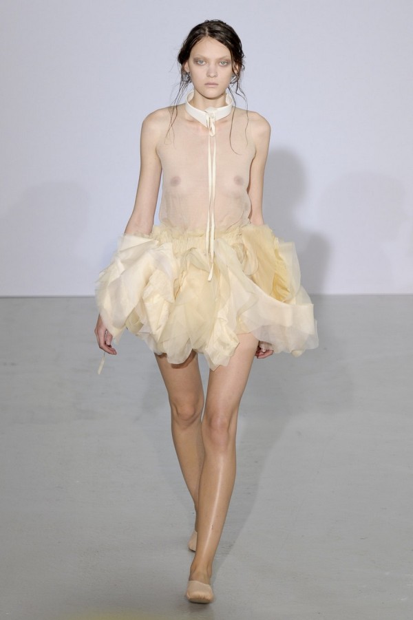 Модели в откровенных нарядах. НЮ Модели в откровенных нарядах. НЮ