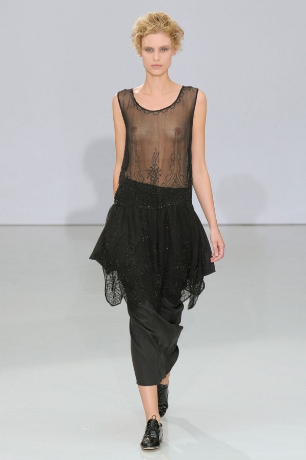 Модели в откровенных нарядах. НЮ Модели в откровенных нарядах. НЮ