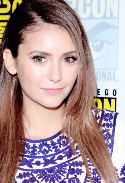 Nina Dobrev просто красотка