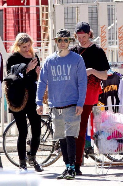 Новые фото Джареда Лето от папарацци