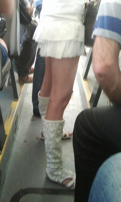 "Подглядываем" за девушками