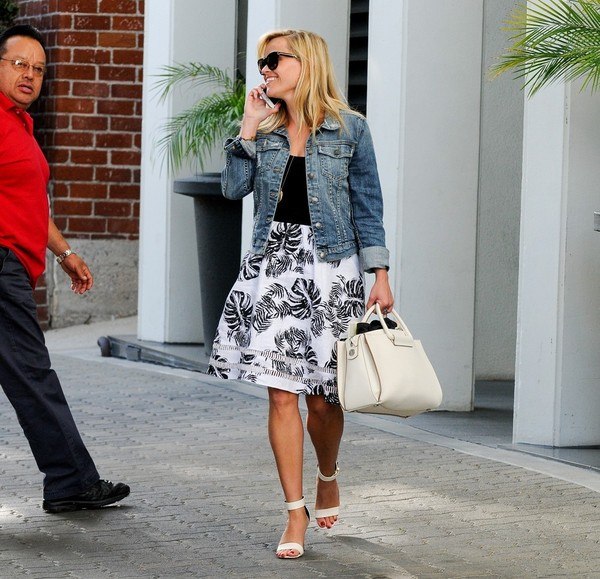 Риз Уизерспун в Беверли Хиллз - 6 апреля