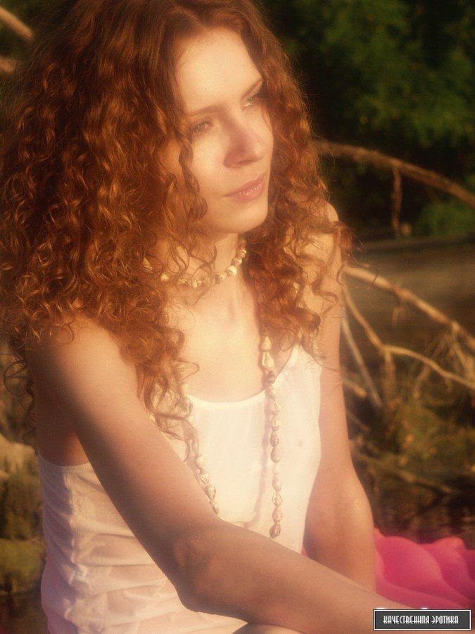 Рыжая кудрявая малышка Рыжая кудрявая малышка