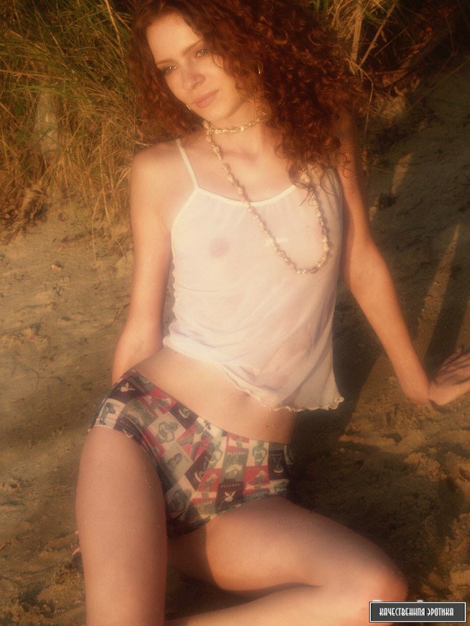 Рыжая кудрявая малышка Рыжая кудрявая малышка