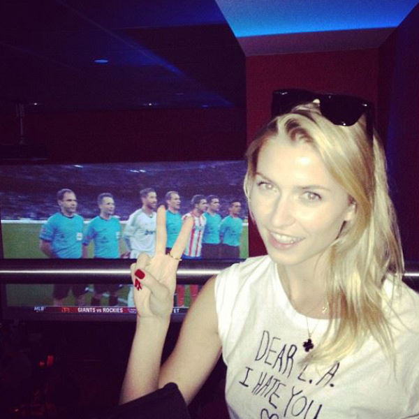 Сексуальные девушки всемирно известных футболистов Сексуальные девушки всемирно известных футболистов