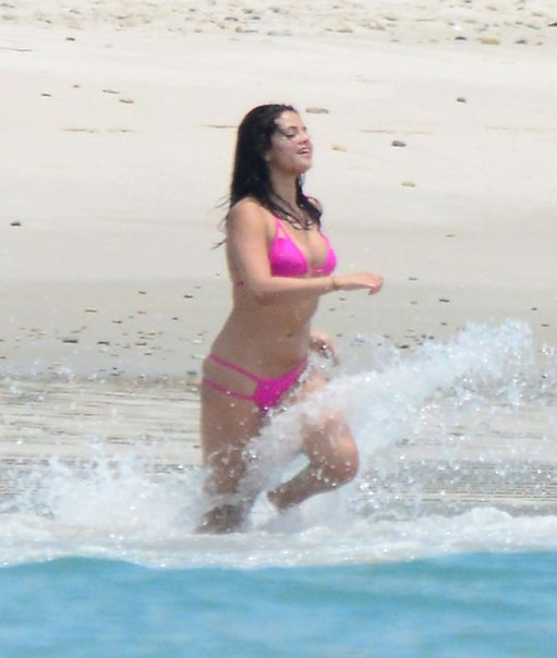 Selena Gomez – Bikini Candids in Mexico