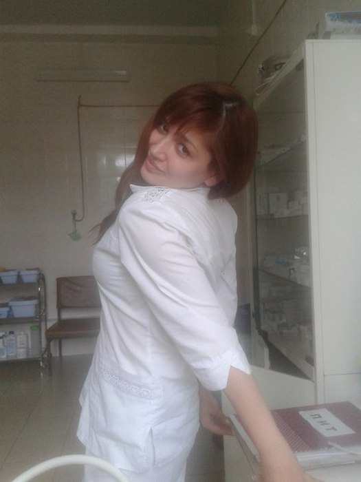 Симпатичные девушки-медработники