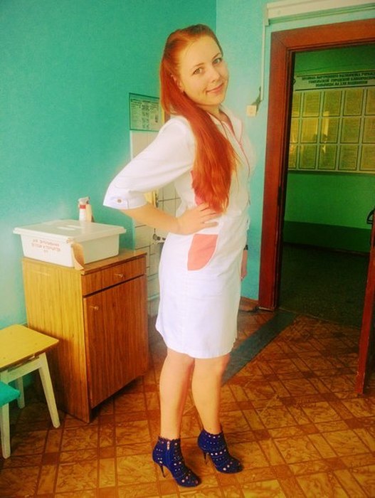 Симпатичные девушки-медработники