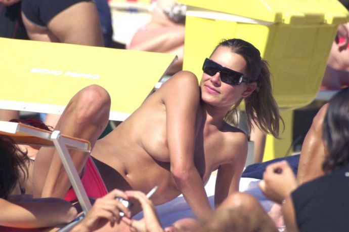 Алёна Середова topless