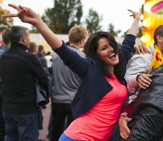 Болельщицы с чемпионатов Евро 2008-2012
