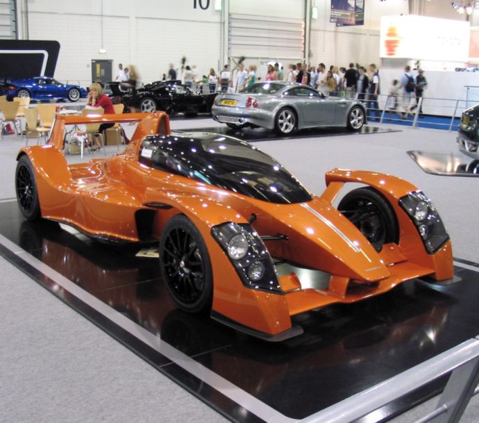 Девушки и транспорт