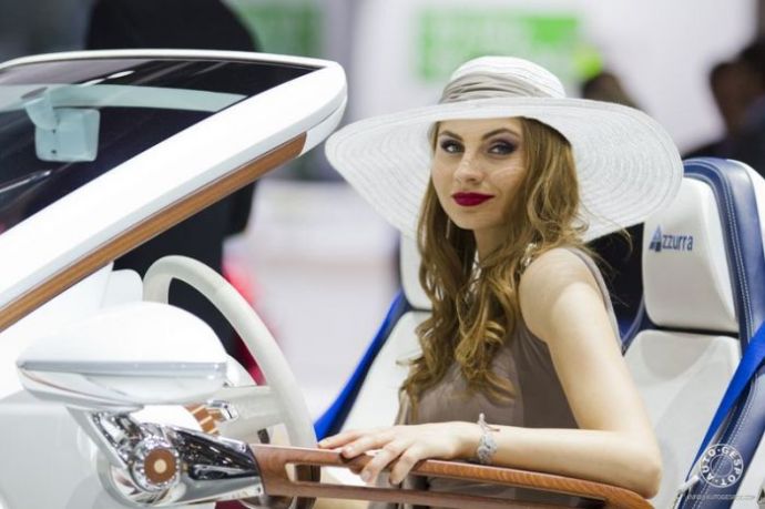 Девушки с женевского автосалона. Часть 2