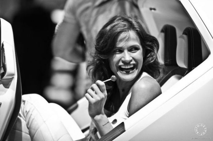 Девушки с женевского автосалона. Часть 2