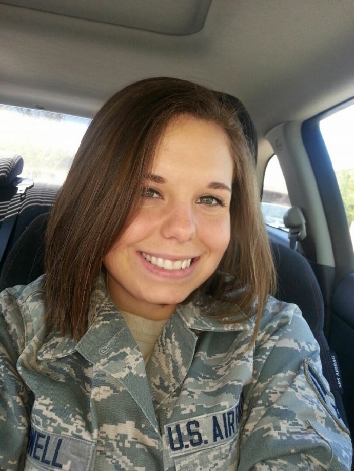 Горячие военные девчонки