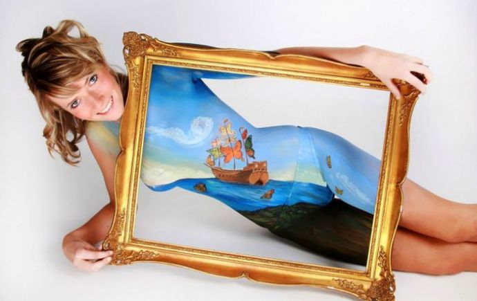 Красивый и сексуальный боди-арт