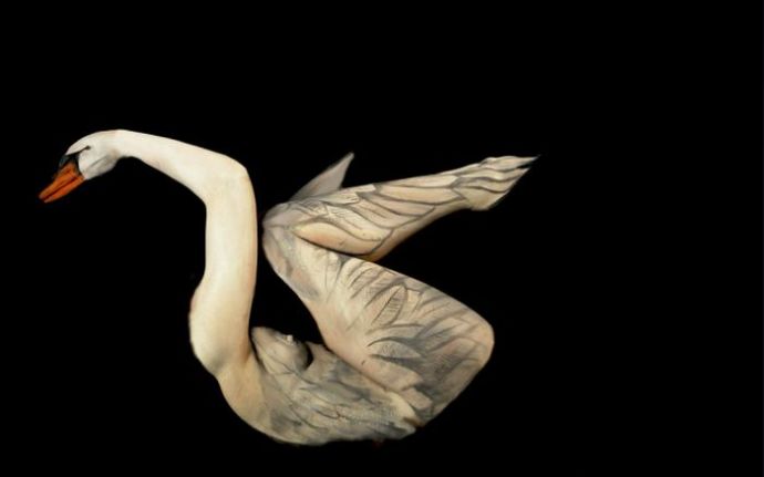 Красивый и сексуальный боди-арт