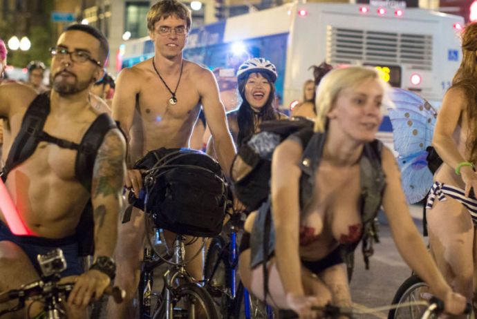 Обнаженный спорт