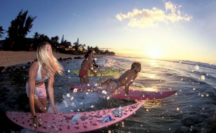 Сексуальные серфингистки