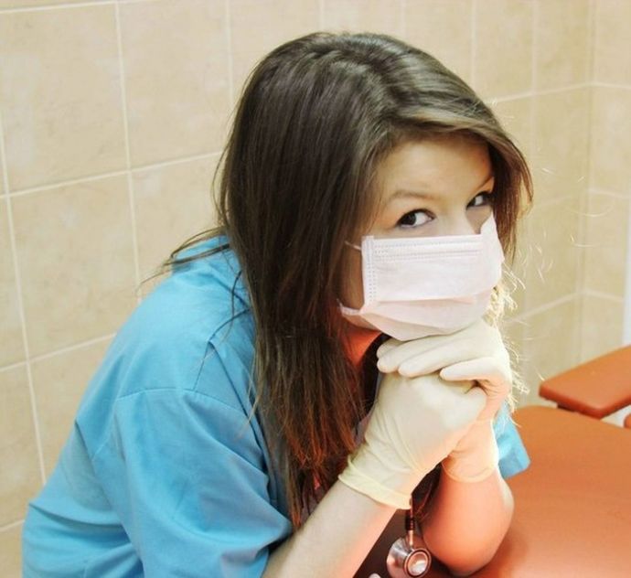 Симпатичные девушки-медработники