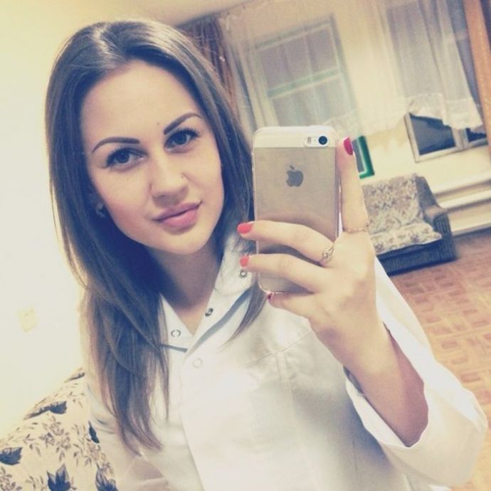 Симпатичные девушки-медработники