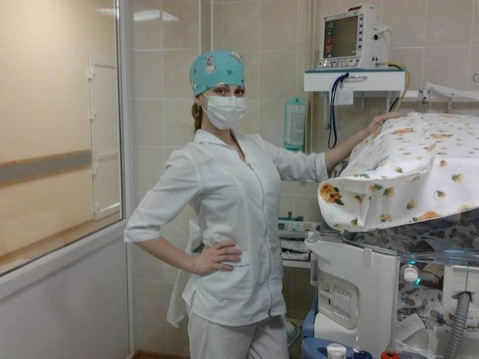 Симпатичные девушки-медработники