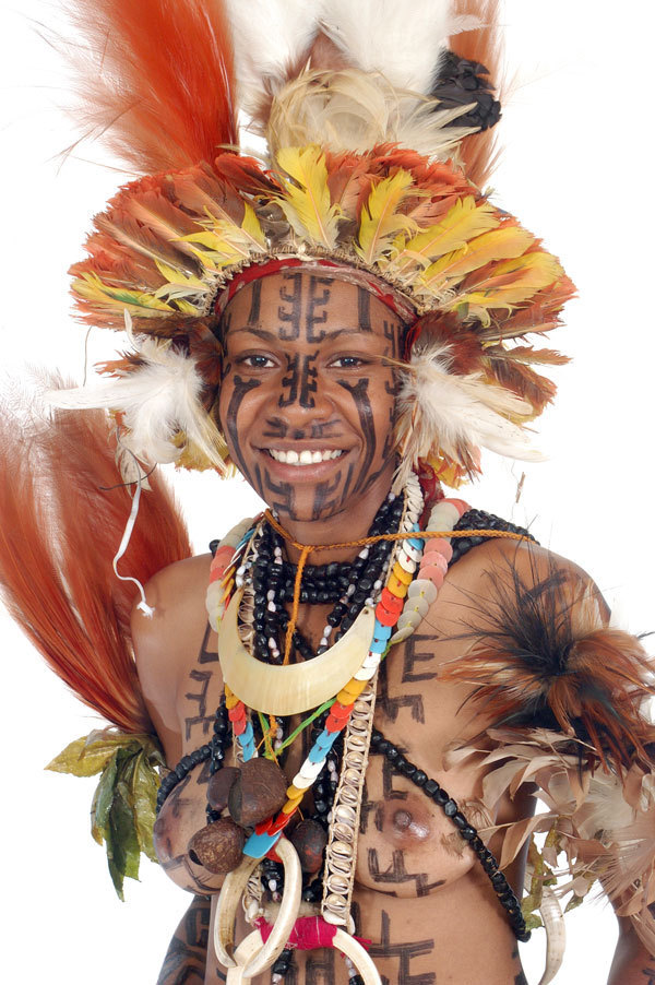 Участницы конкурса красоты в Папуа - Новой Гвинее. НЮ Участницы конкурса красоты в Папуа - Новой Гвинее. НЮ