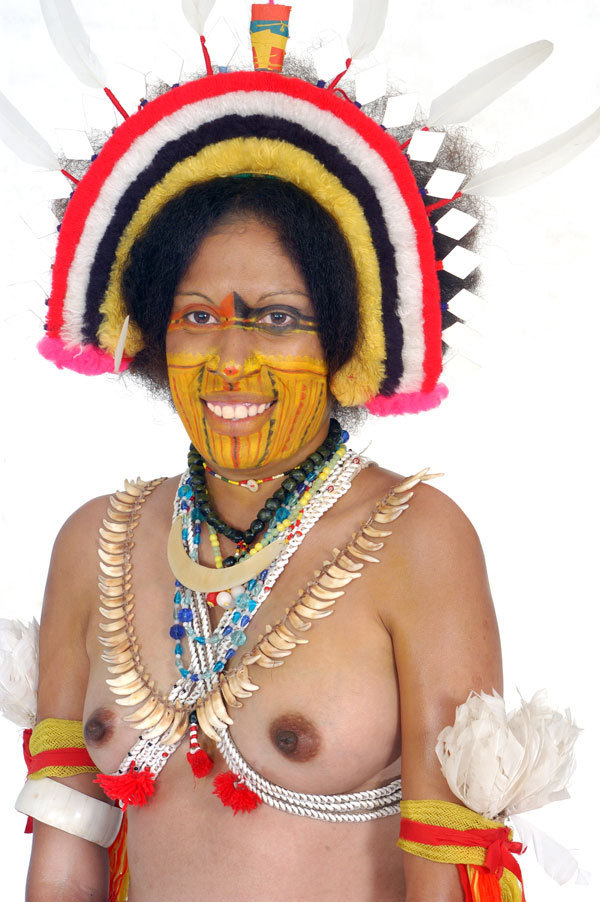 Участницы конкурса красоты в Папуа - Новой Гвинее. НЮ Участницы конкурса красоты в Папуа - Новой Гвинее. НЮ