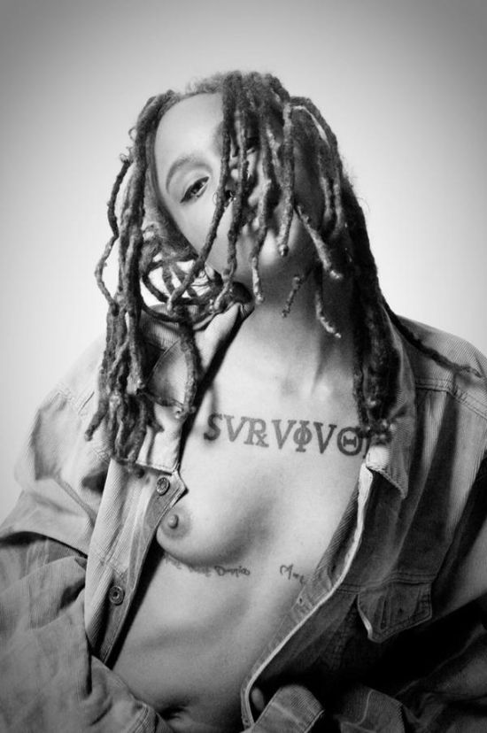 В Исландии женщины оголяют грудь в знак протеста против неравенства. НЮ В Исландии женщины оголяют грудь в знак протеста против неравенства. НЮ