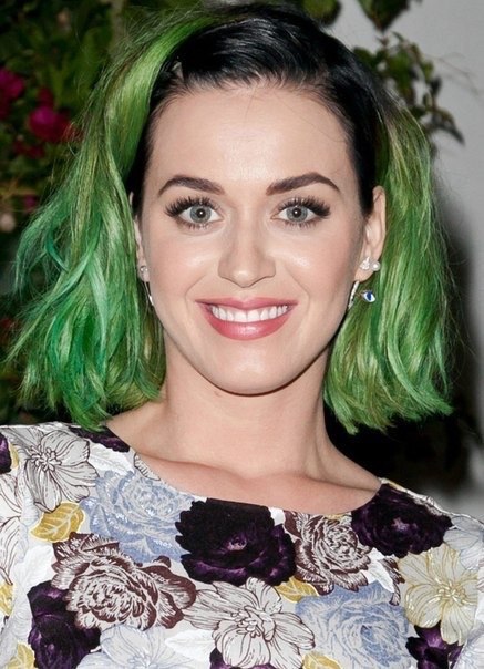 Выбираем лучшую прическу Кэти Перри