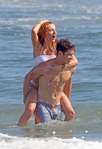 Беллы Торн отдыхает в ЛА